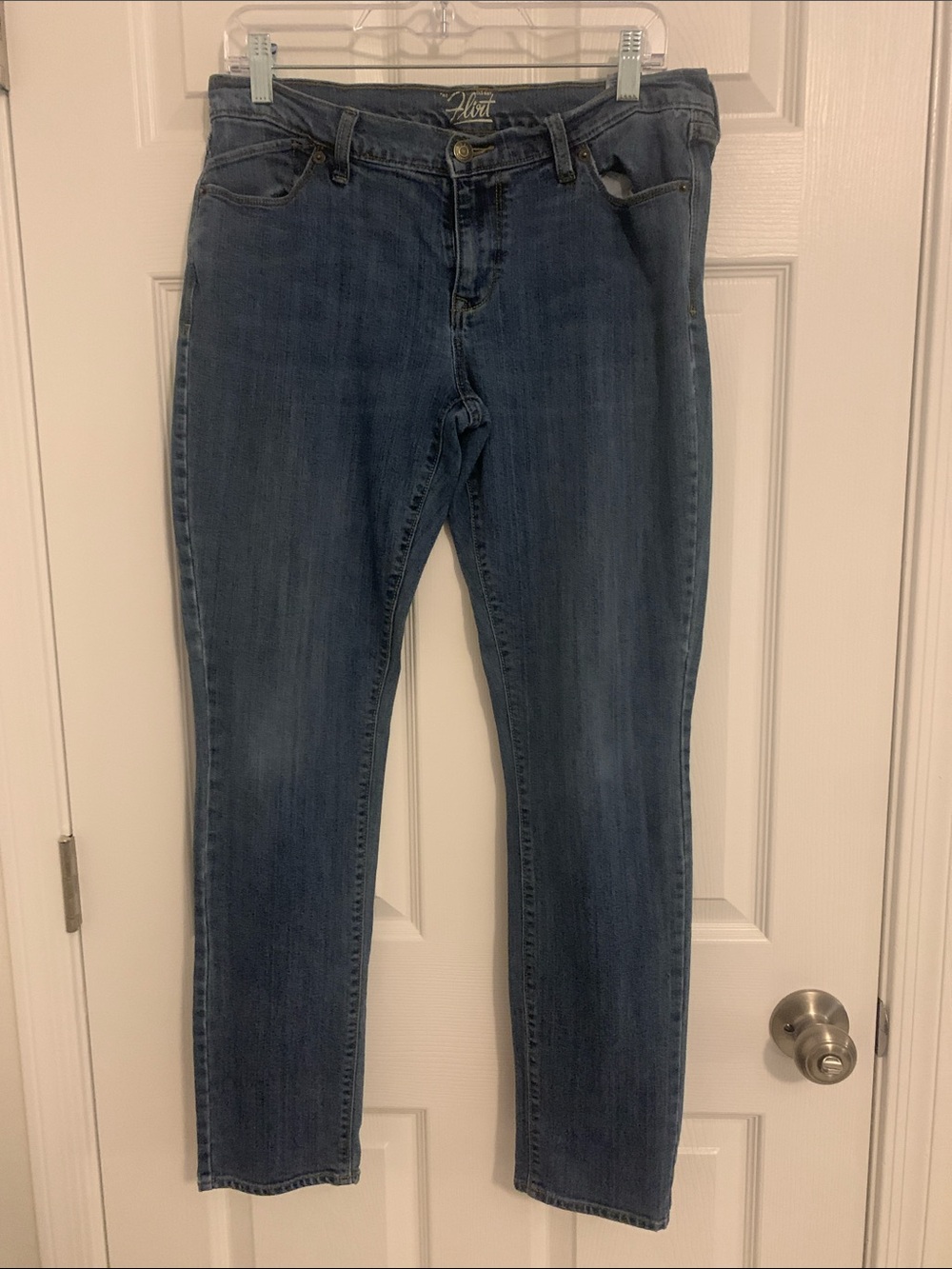 Old Navy Women's Jeans in Dark Blue Wash